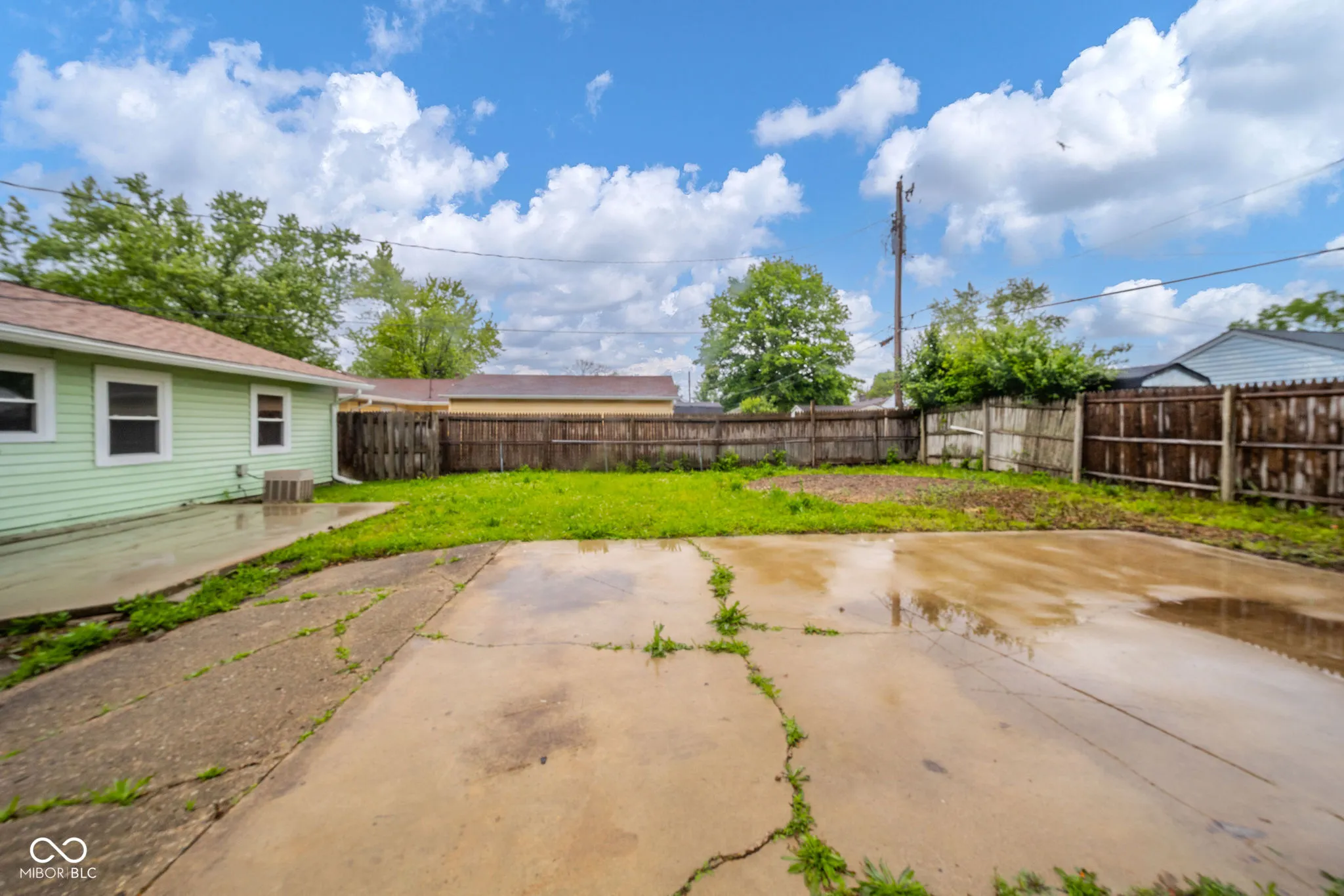 Anderson, Indiana 46012, United States, 2 Bedrooms Bedrooms, ,1 BathroomBathrooms,Residential,Active,136032