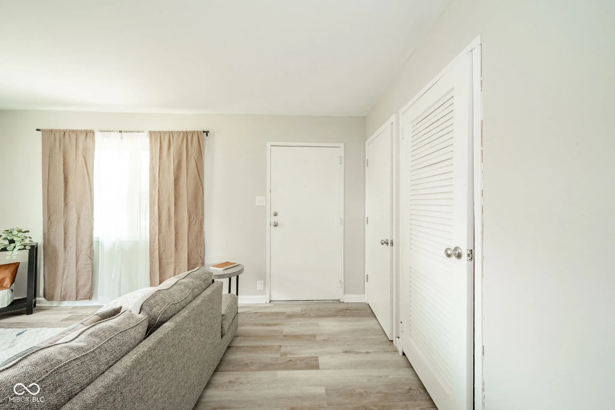 Anderson, Indiana 46012, United States, 2 Bedrooms Bedrooms, ,1 BathroomBathrooms,Residential,Active,136032