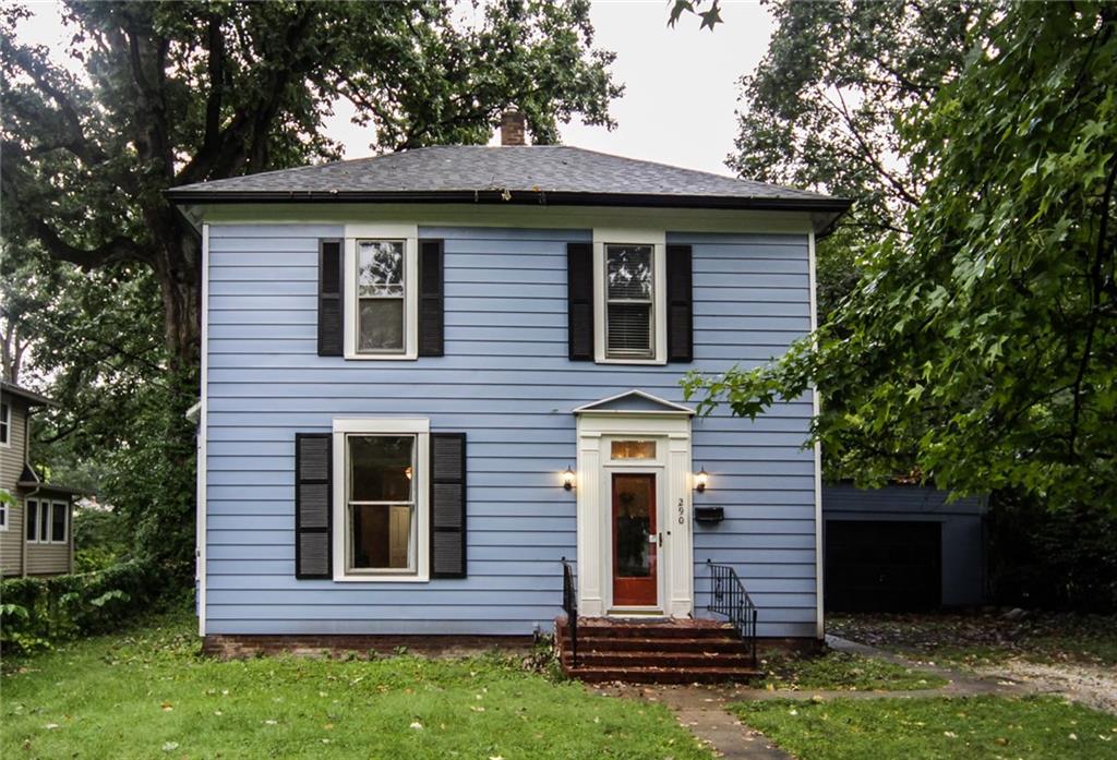 Beautiful exterior recently painted. New roof in 2015!