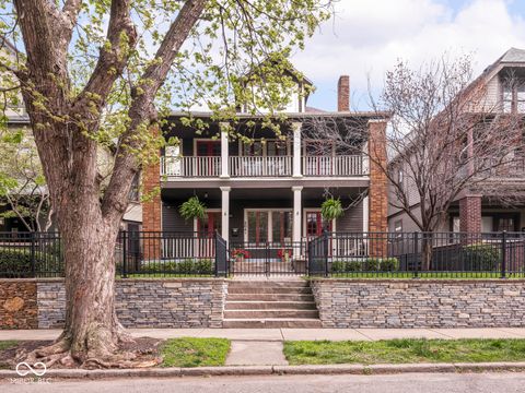 Photo of 2041 N New Jersey Street, Indianapolis, IN 46202 (MLS # 22095204)