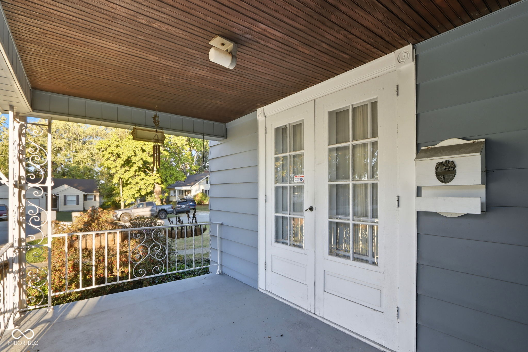 85 Woodside Avenue
