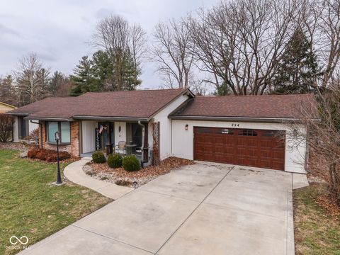 Photo of 224 N Peterman Road, Greenwood, IN 46142 (MLS # 22085398)