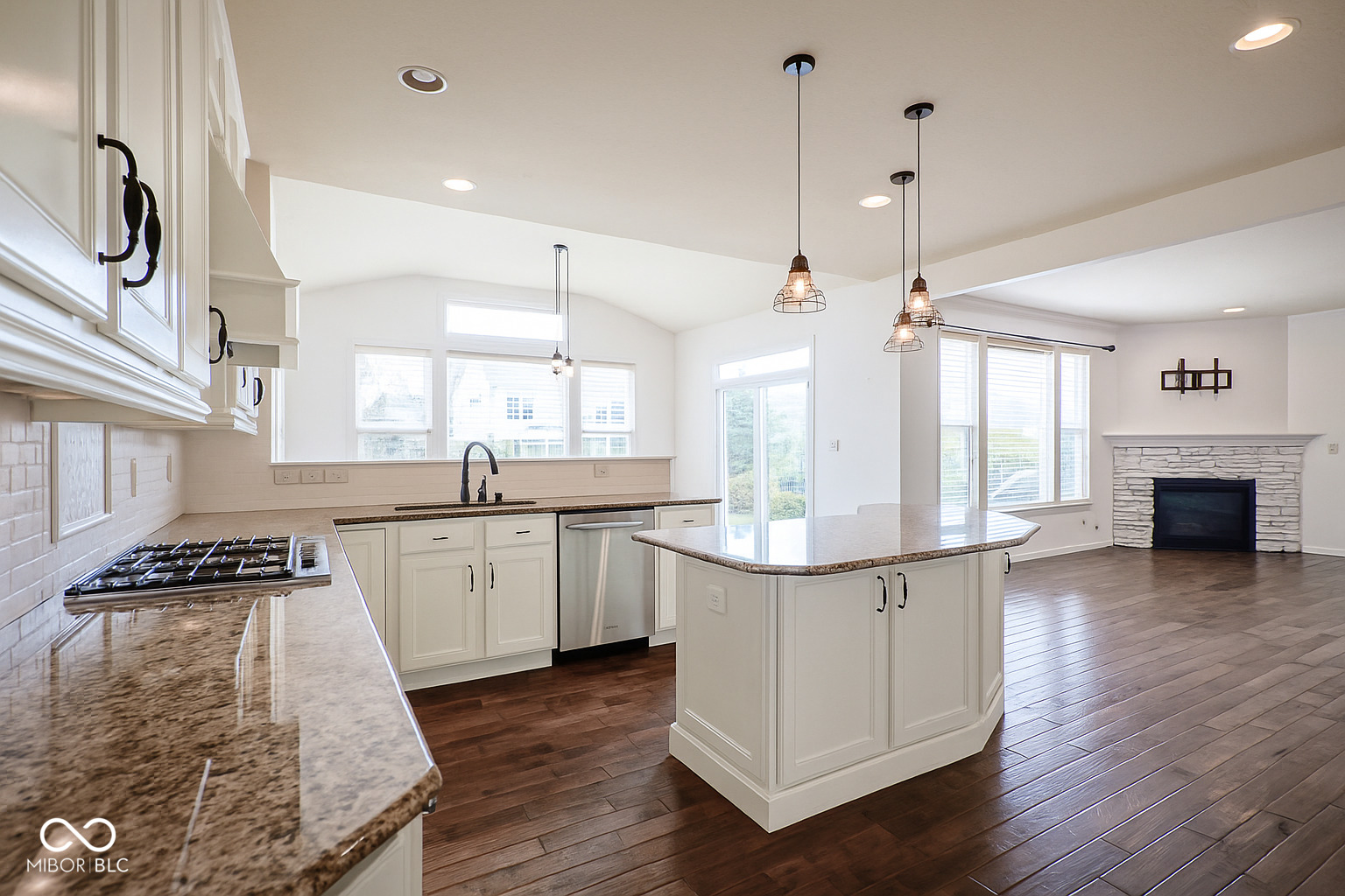 6471 W Clearview Drive