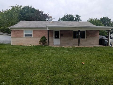 Photo of 434 Park Drive, Greenwood, IN 46143 (MLS # 22103117)