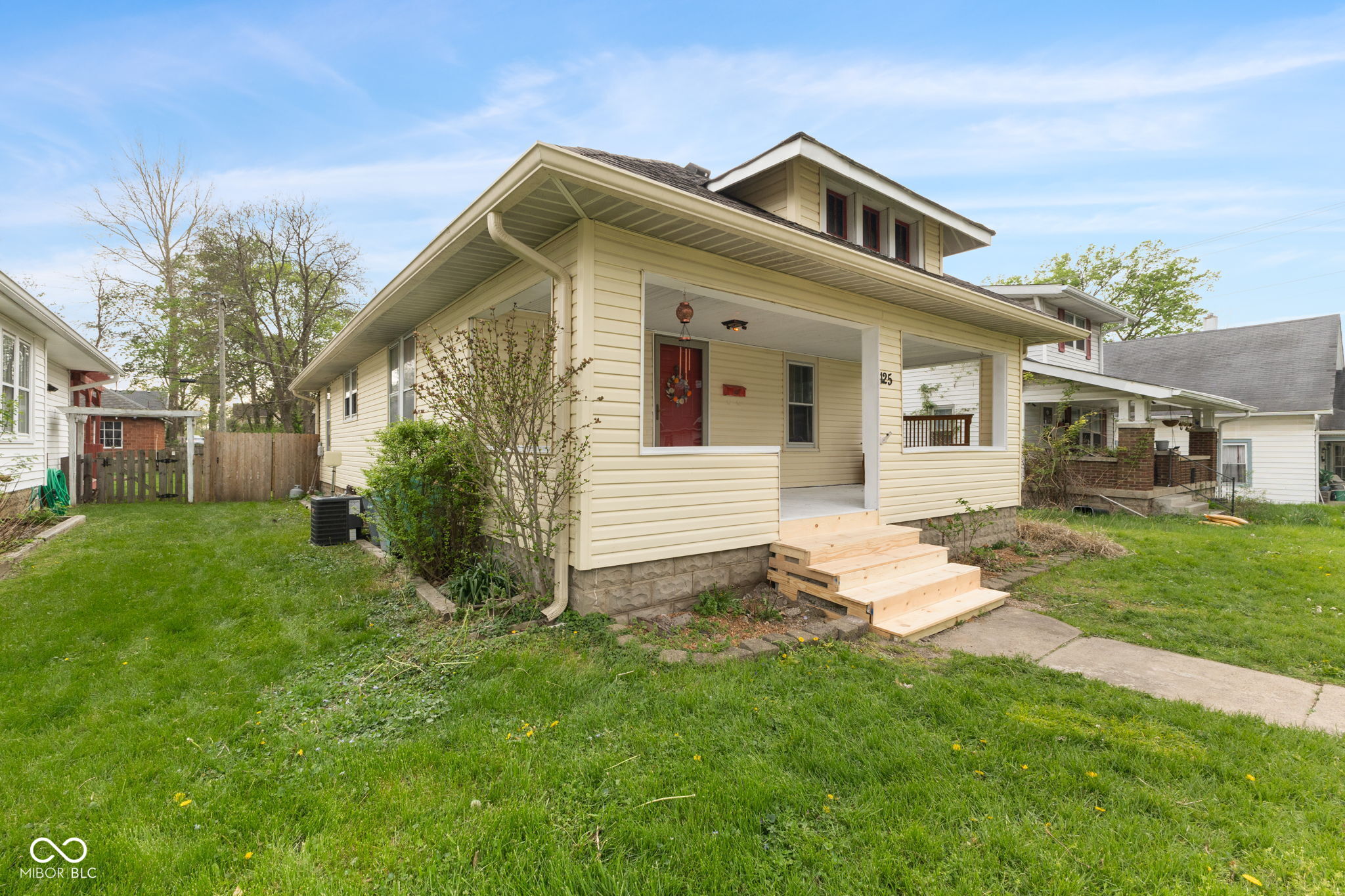 125 W Harrison Street