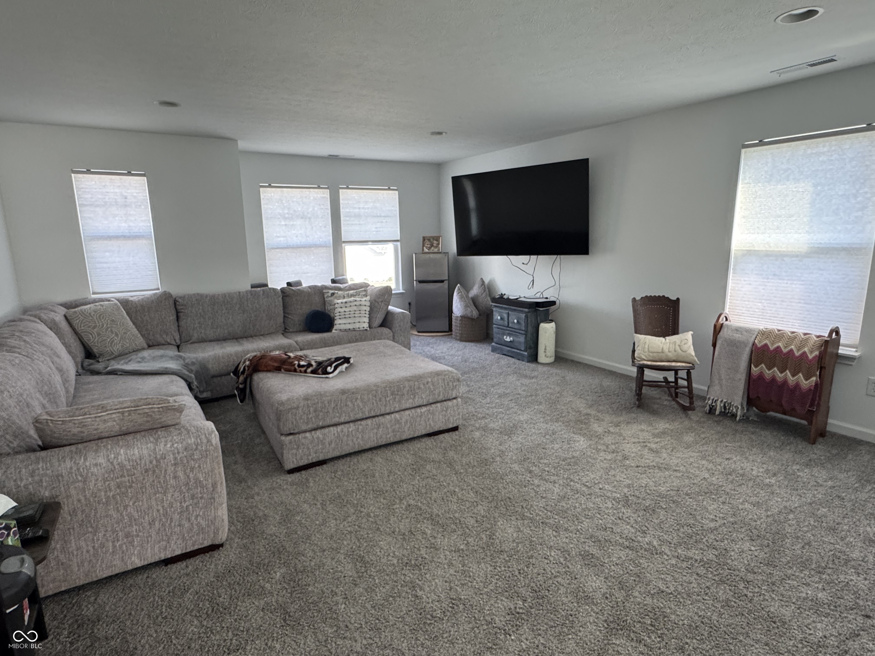 2814 Larkspur Drive