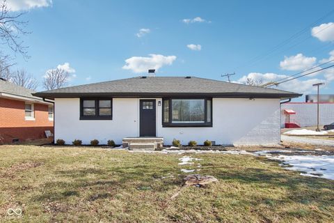 Photo of 21 N Devon Avenue, Indianapolis, IN 46219 (MLS # 22084120)