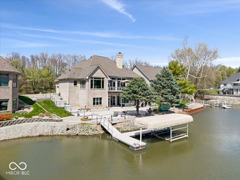 Photo of 14035 Stone Key Way, Fishers, IN 46040 (MLS # 22094151)