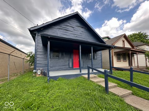 Photo of 1610 Central Avenue, Anderson, IN 46016 (MLS # 22112163)