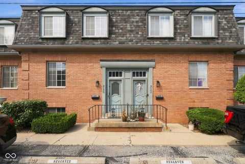 Photo of 5158 Brendonshire Court #E, Indianapolis, IN 46226 (MLS # 22125959)