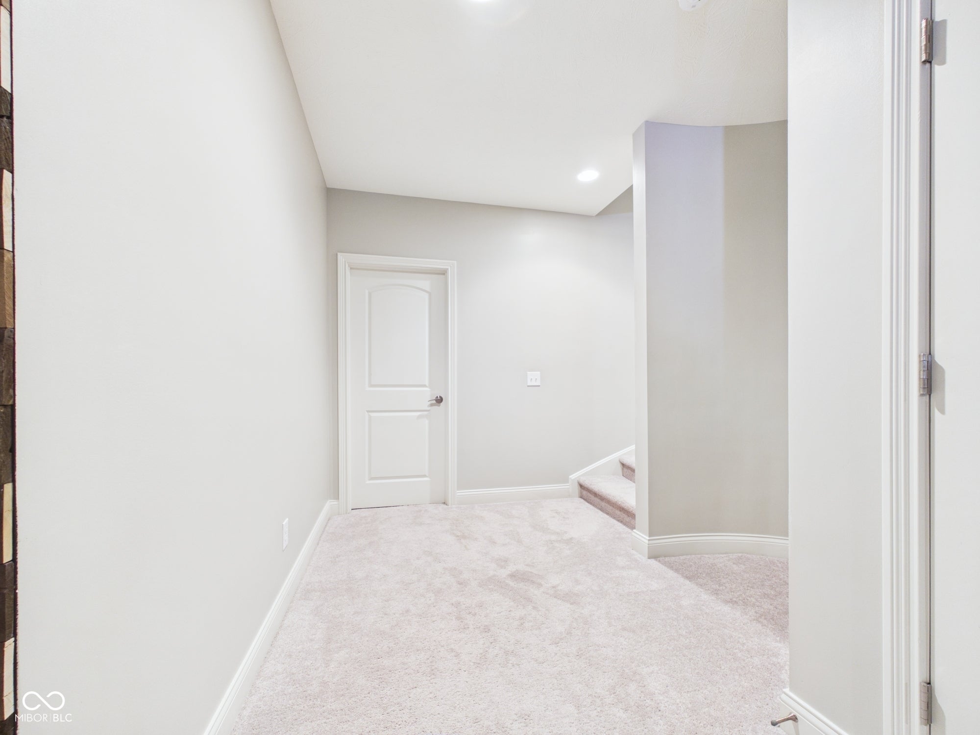 6842 Bladstone Rd, Noblesville, IN, 46062, USA, 4 Bedrooms Bedrooms, ,4 BathroomsBathrooms,Residential,Pending,6842 Bladstone Rd,22109540