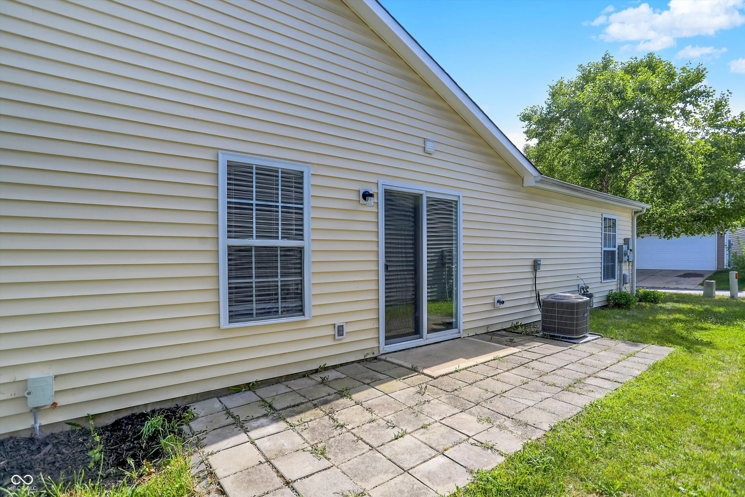 Noblesville, Indiana 46060, United States, 3 Bedrooms Bedrooms, ,2 BathroomsBathrooms,Residential,Active,173109