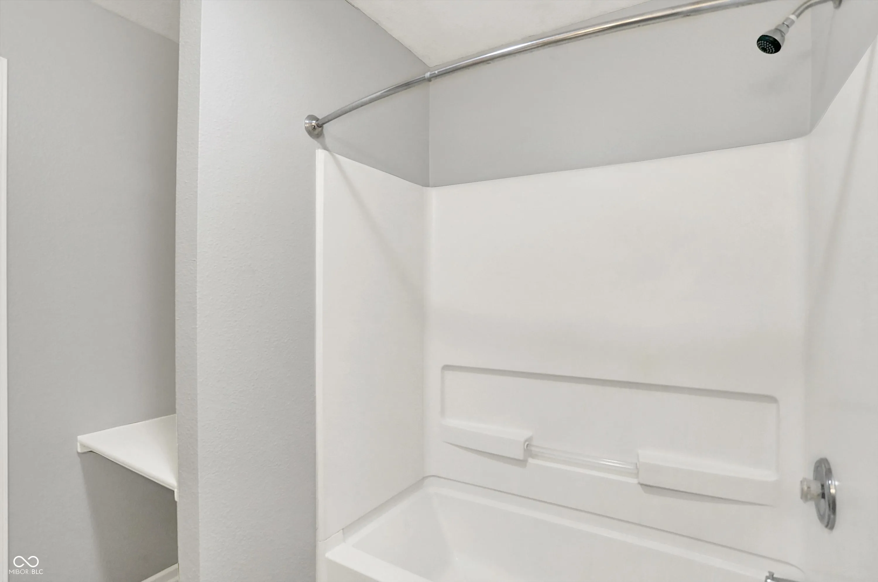 Noblesville, Indiana 46060, United States, 3 Bedrooms Bedrooms, ,2 BathroomsBathrooms,Residential,Active,173109