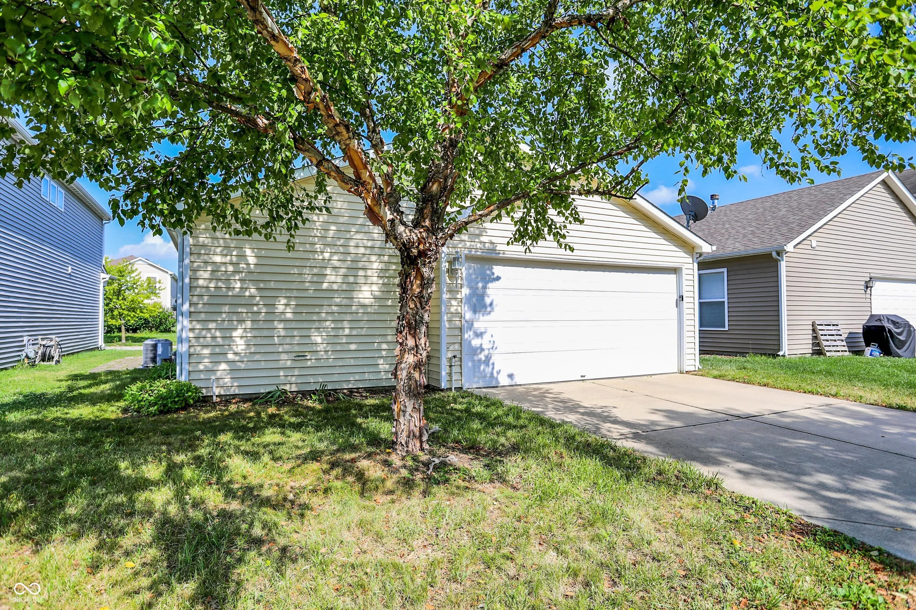 Noblesville, Indiana 46060, United States, 3 Bedrooms Bedrooms, ,2 BathroomsBathrooms,Residential,Active,173109