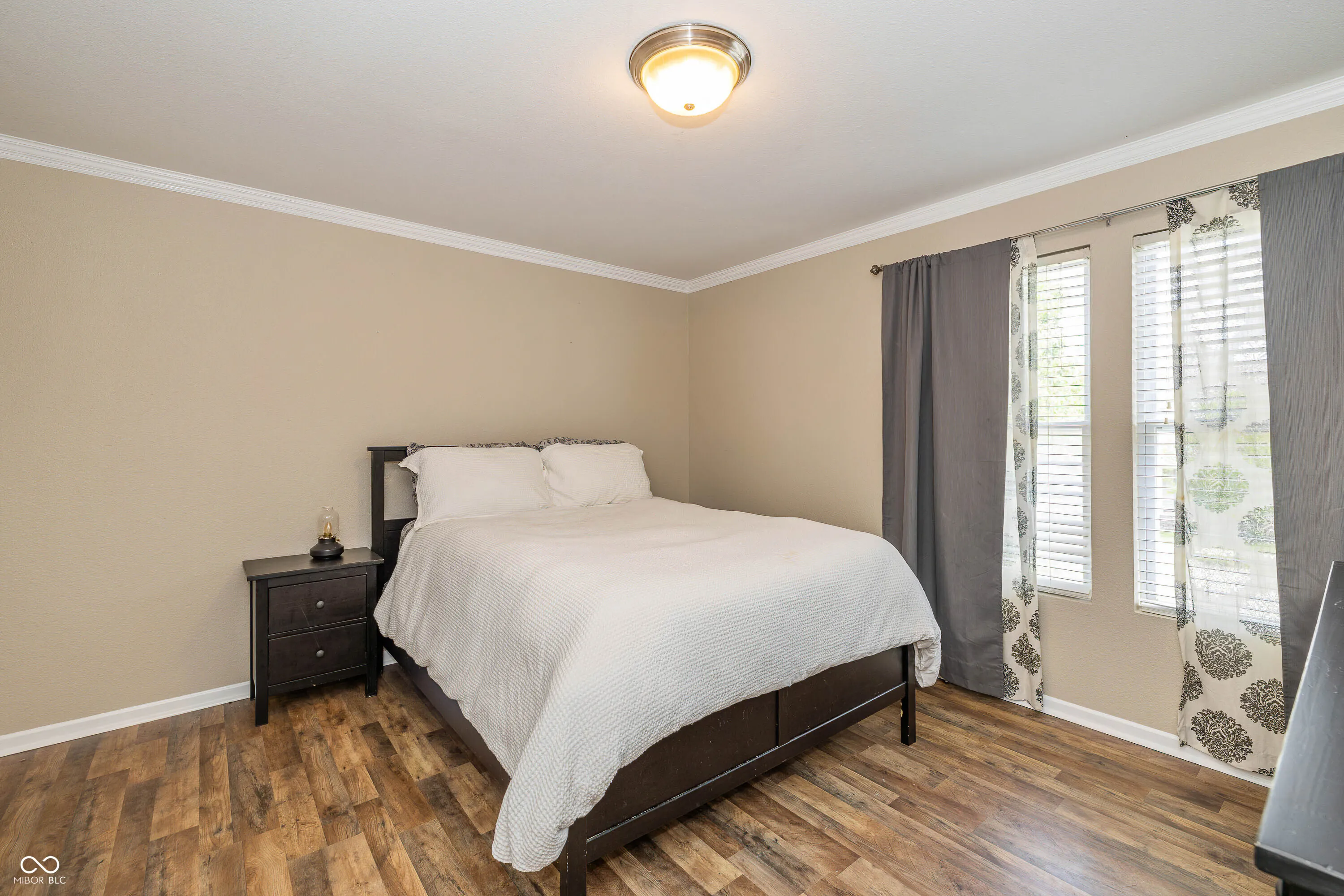 Pendleton, Indiana 46064, United States, 4 Bedrooms Bedrooms, ,3 BathroomsBathrooms,Residential,Pending,120491