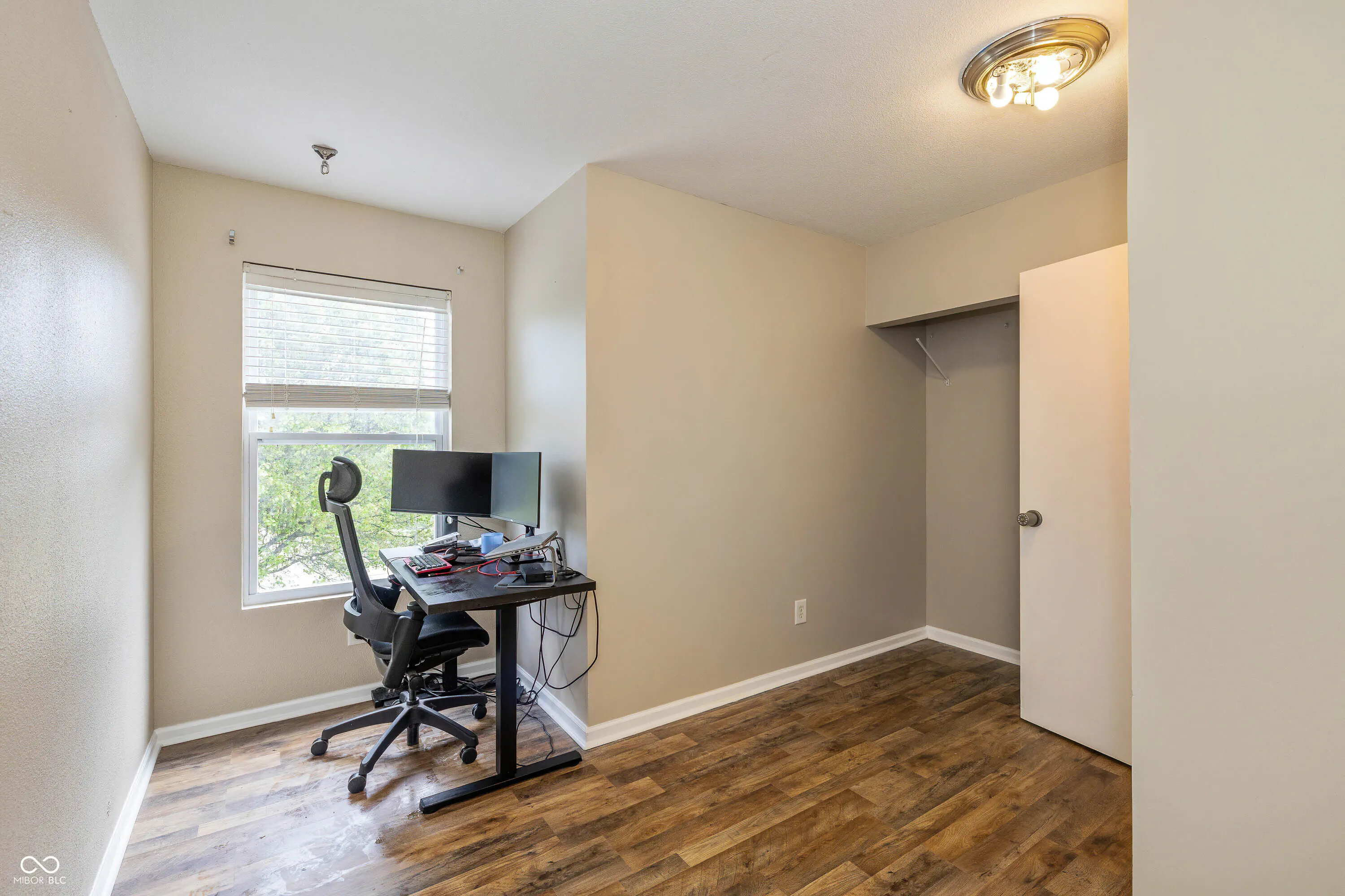 Pendleton, Indiana 46064, United States, 4 Bedrooms Bedrooms, ,3 BathroomsBathrooms,Residential,Pending,120491