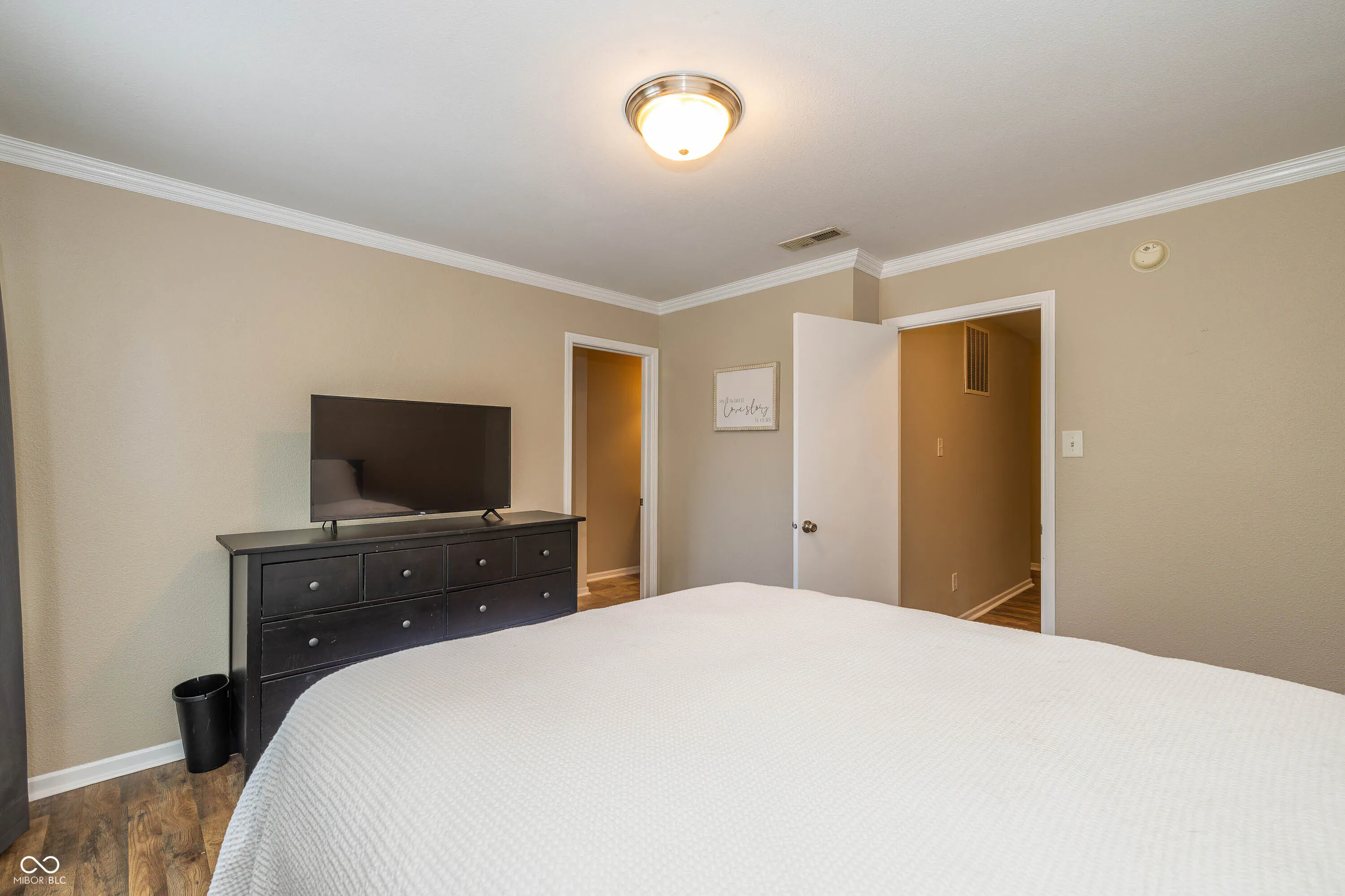 Pendleton, Indiana 46064, United States, 4 Bedrooms Bedrooms, ,3 BathroomsBathrooms,Residential,Pending,120491