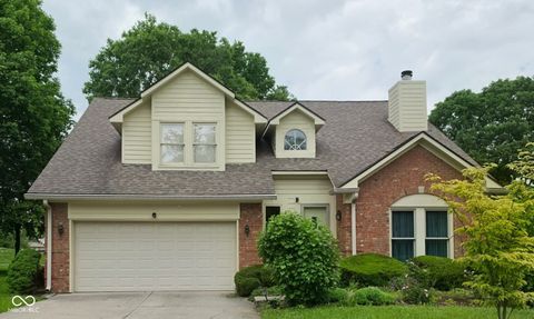 Photo of 23 Turnberry Circle, Greenwood, IN 46143 (MLS # 22086575)