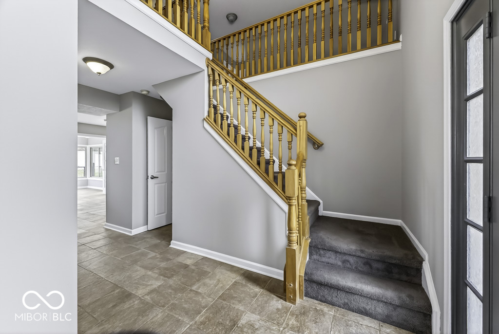 549 New London Drive