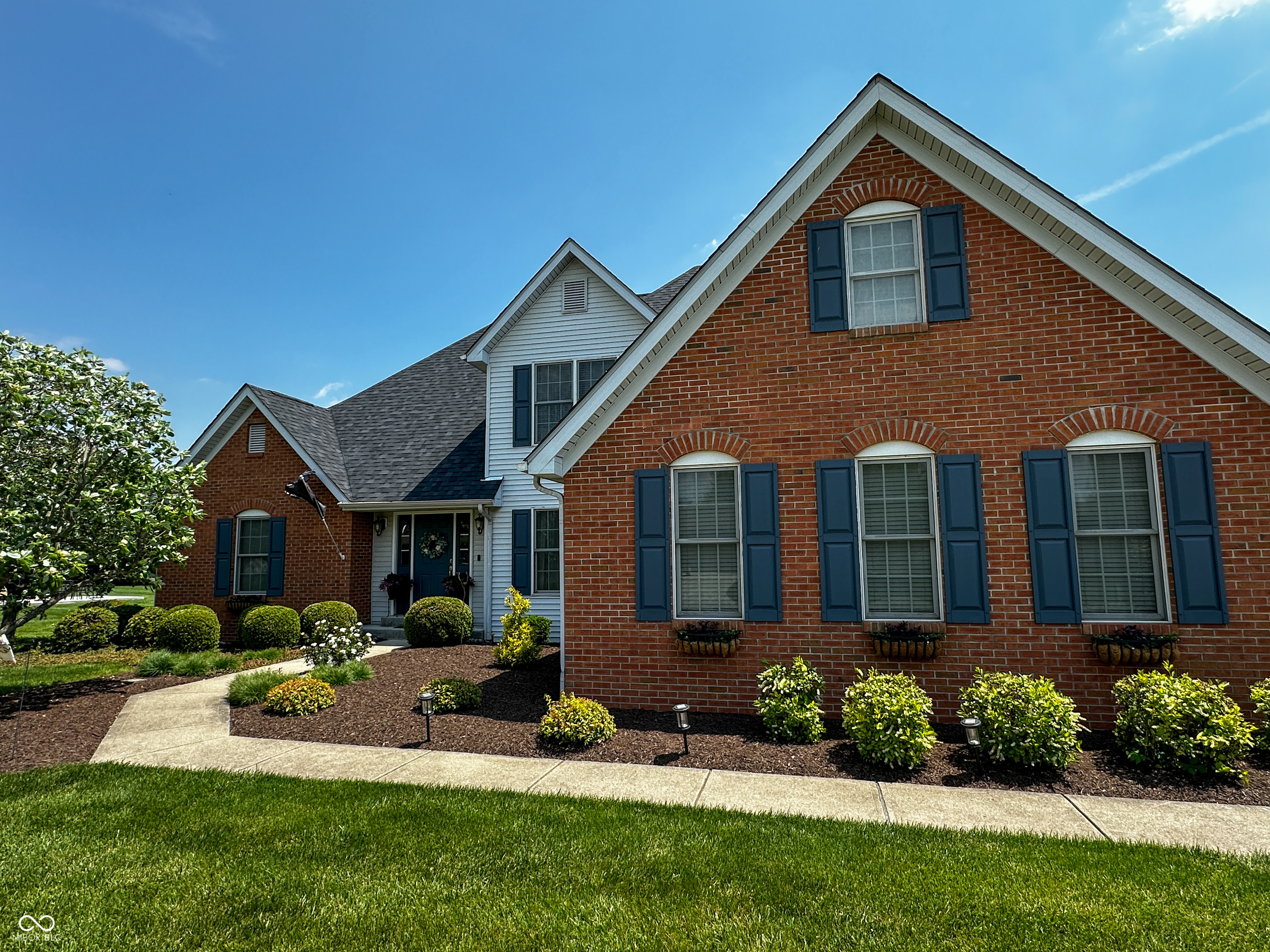 280 Arlington Drive