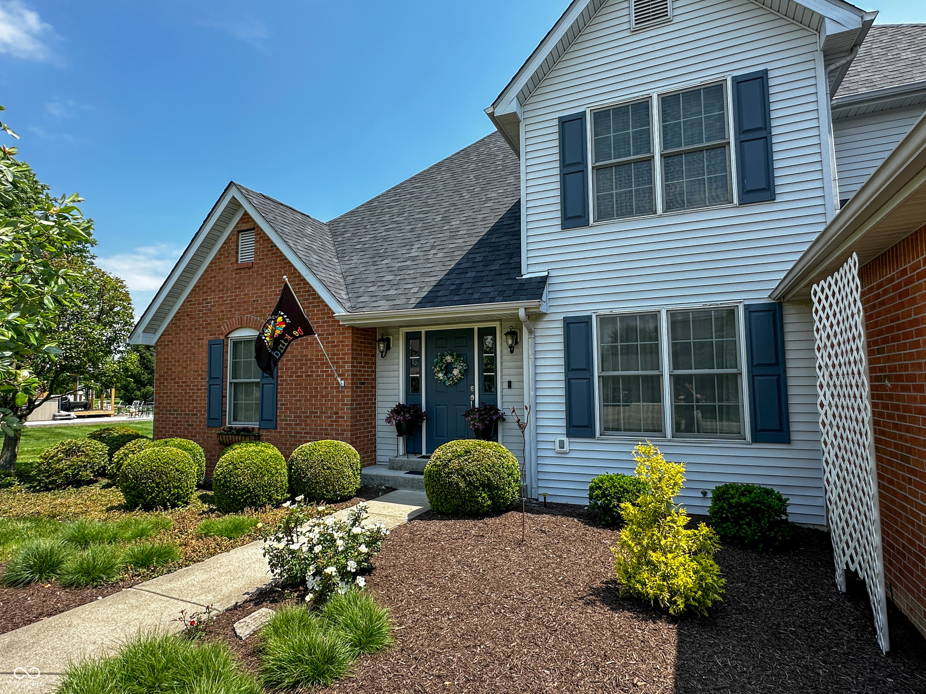 280 Arlington Drive