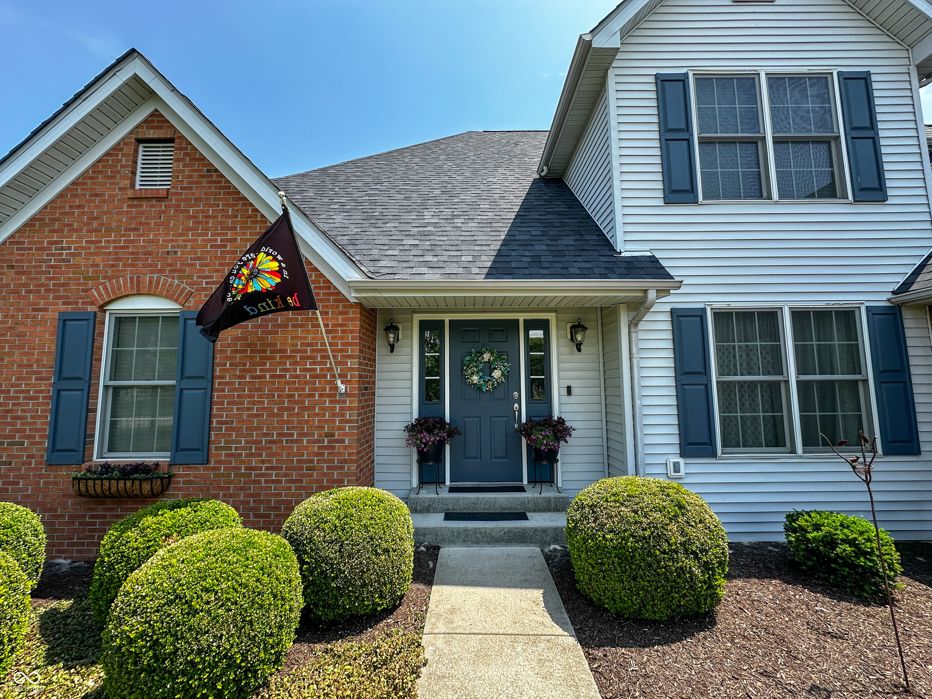 280 Arlington Drive