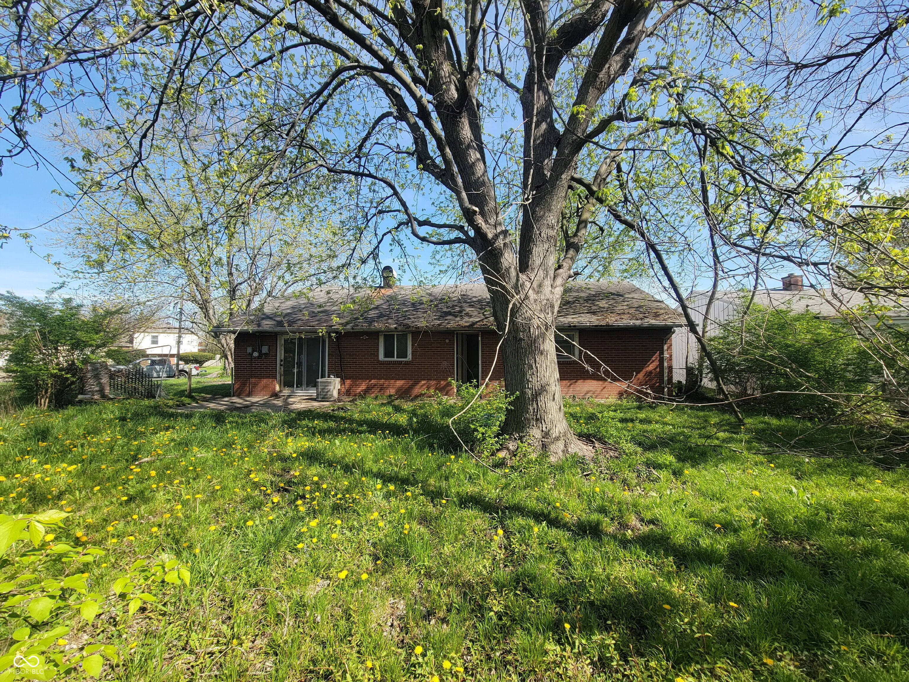 Indianapolis, Indiana 46235, United States, 3 Bedrooms Bedrooms, ,2 BathroomsBathrooms,Residential,Pending,114843