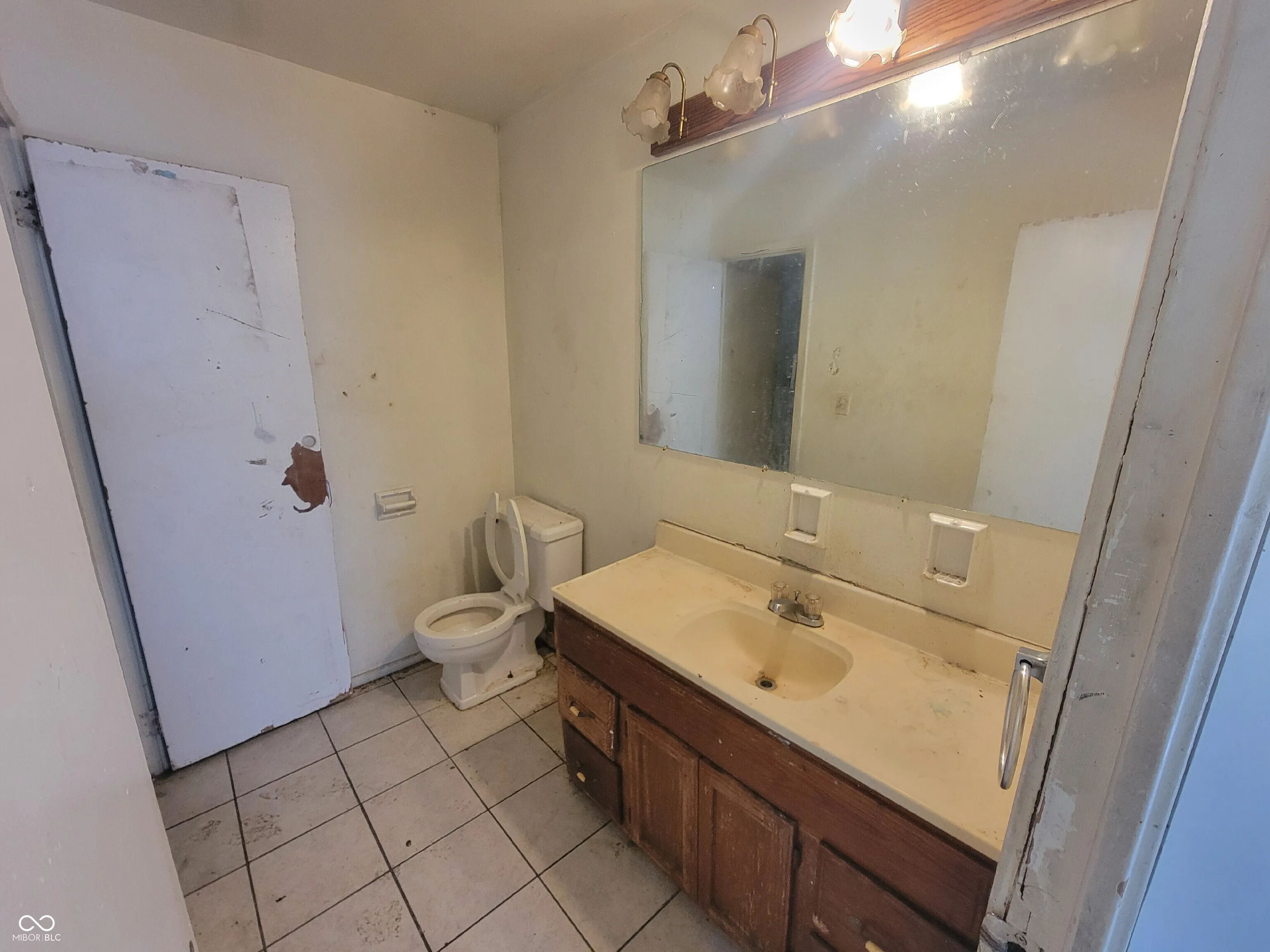 Indianapolis, Indiana 46235, United States, 3 Bedrooms Bedrooms, ,2 BathroomsBathrooms,Residential,Pending,114843