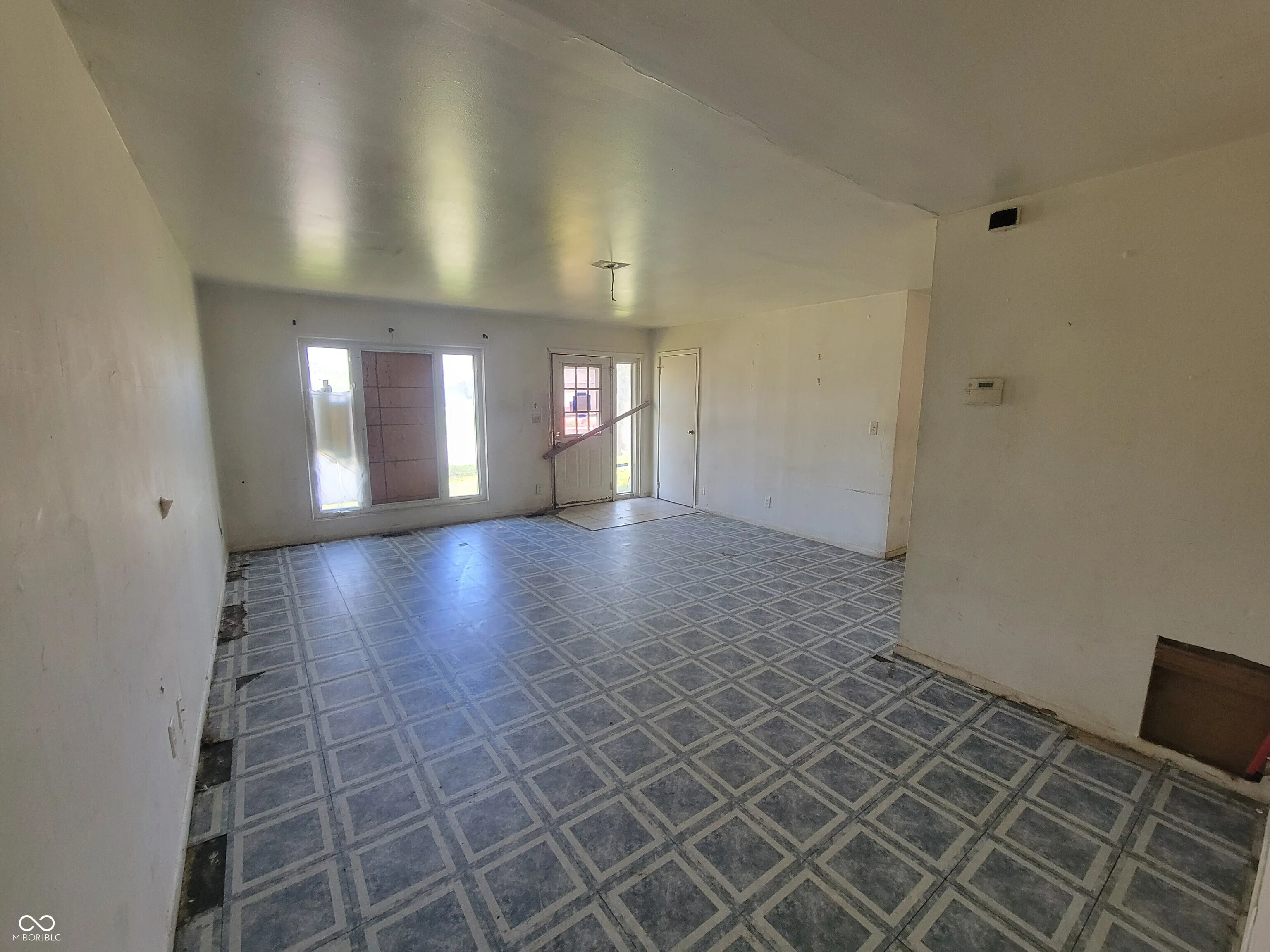 Indianapolis, Indiana 46235, United States, 3 Bedrooms Bedrooms, ,2 BathroomsBathrooms,Residential,Pending,114843