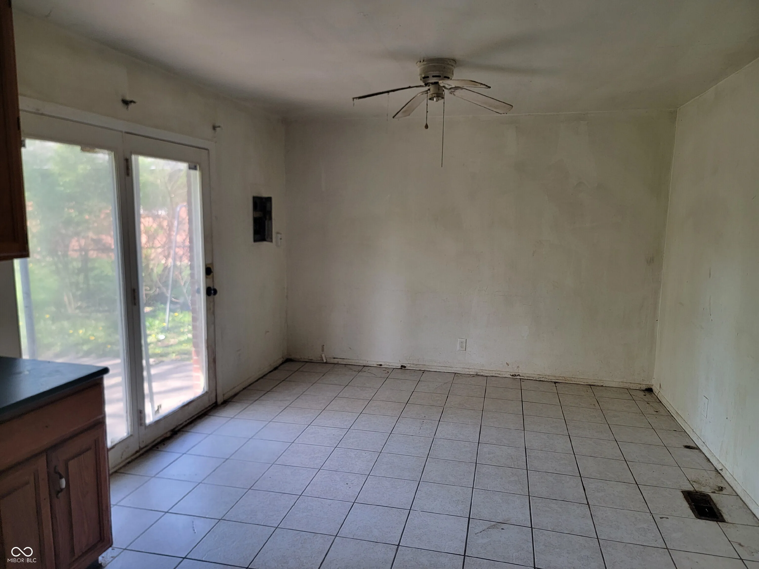 Indianapolis, Indiana 46235, United States, 3 Bedrooms Bedrooms, ,2 BathroomsBathrooms,Residential,Pending,114843