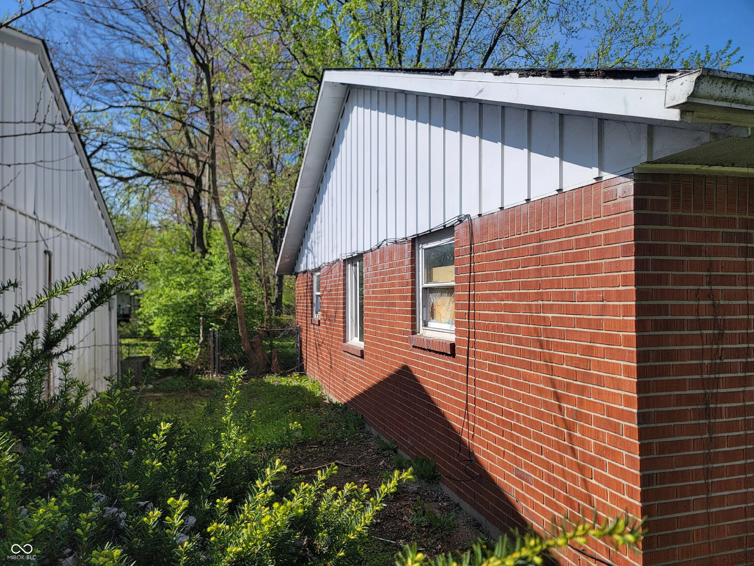 Indianapolis, Indiana 46235, United States, 3 Bedrooms Bedrooms, ,2 BathroomsBathrooms,Residential,Pending,114843