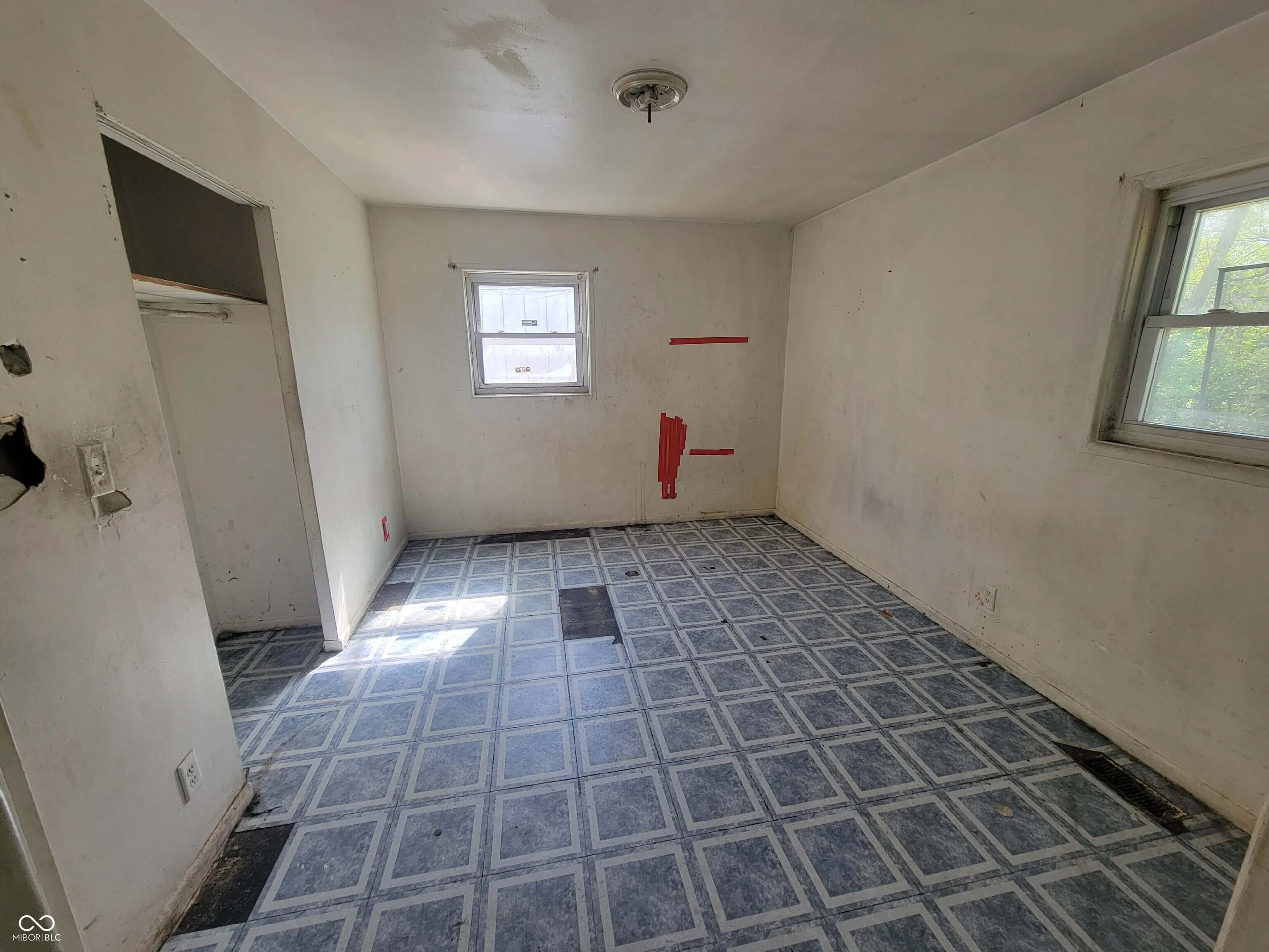 Indianapolis, Indiana 46235, United States, 3 Bedrooms Bedrooms, ,2 BathroomsBathrooms,Residential,Pending,114843