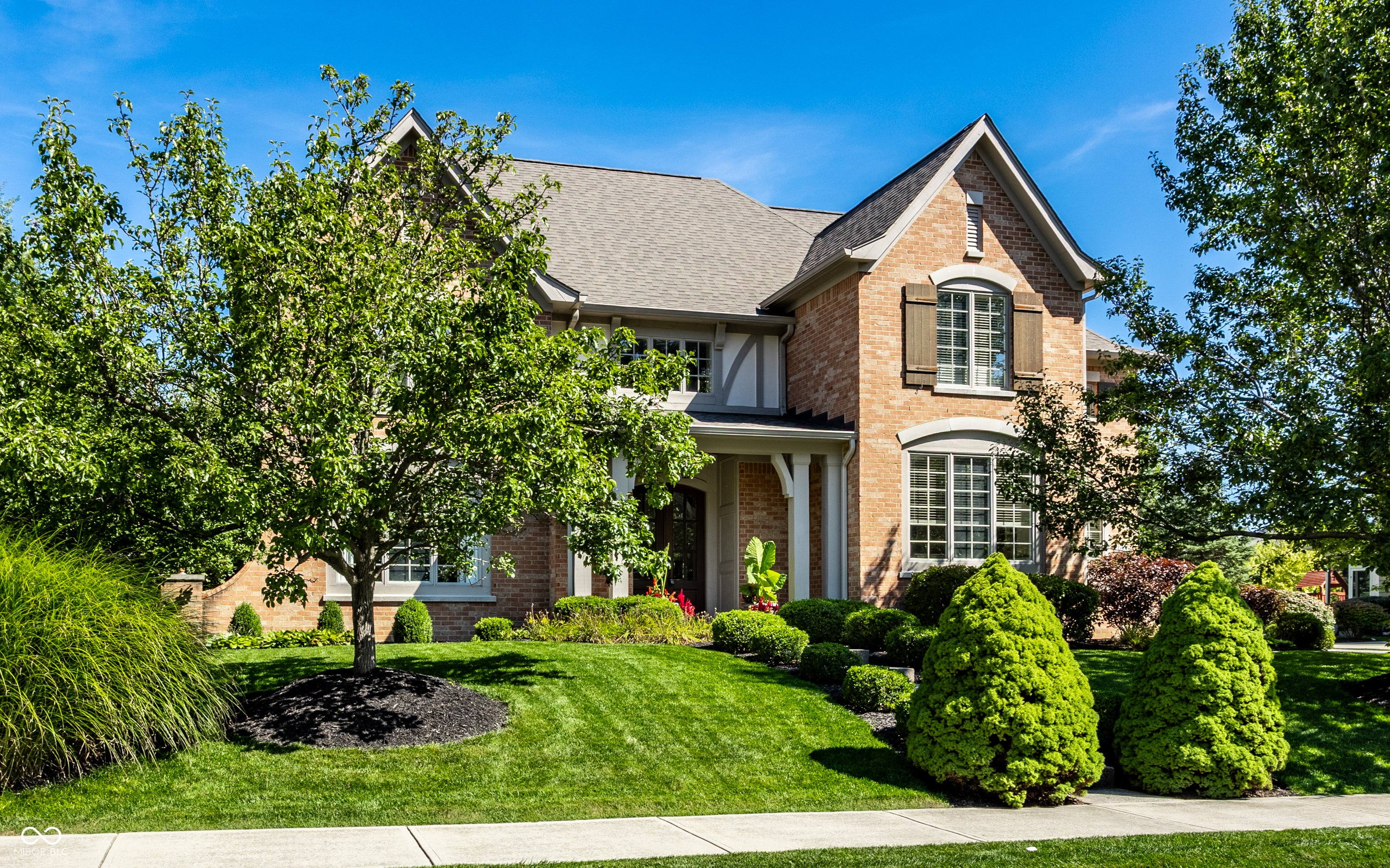 3274 Whispering Pines Lane