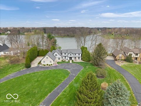 Photo of 5720 N Sugar Hills Drive, Greenfield, IN 46140 (MLS # 22090297)