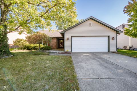 Photo of 10126 Park Ridge Drive, Indianapolis, IN 46229 (MLS # 22068725)
