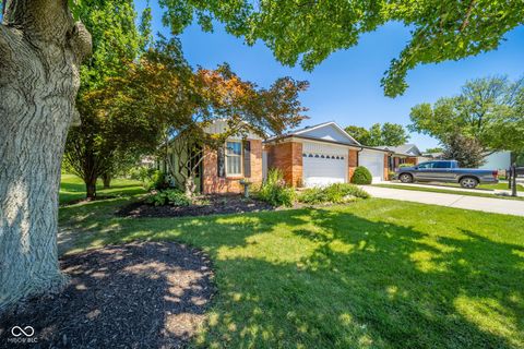 Photo of 1066 Winterthur, Indianapolis, IN 46260 (MLS # 22105712)