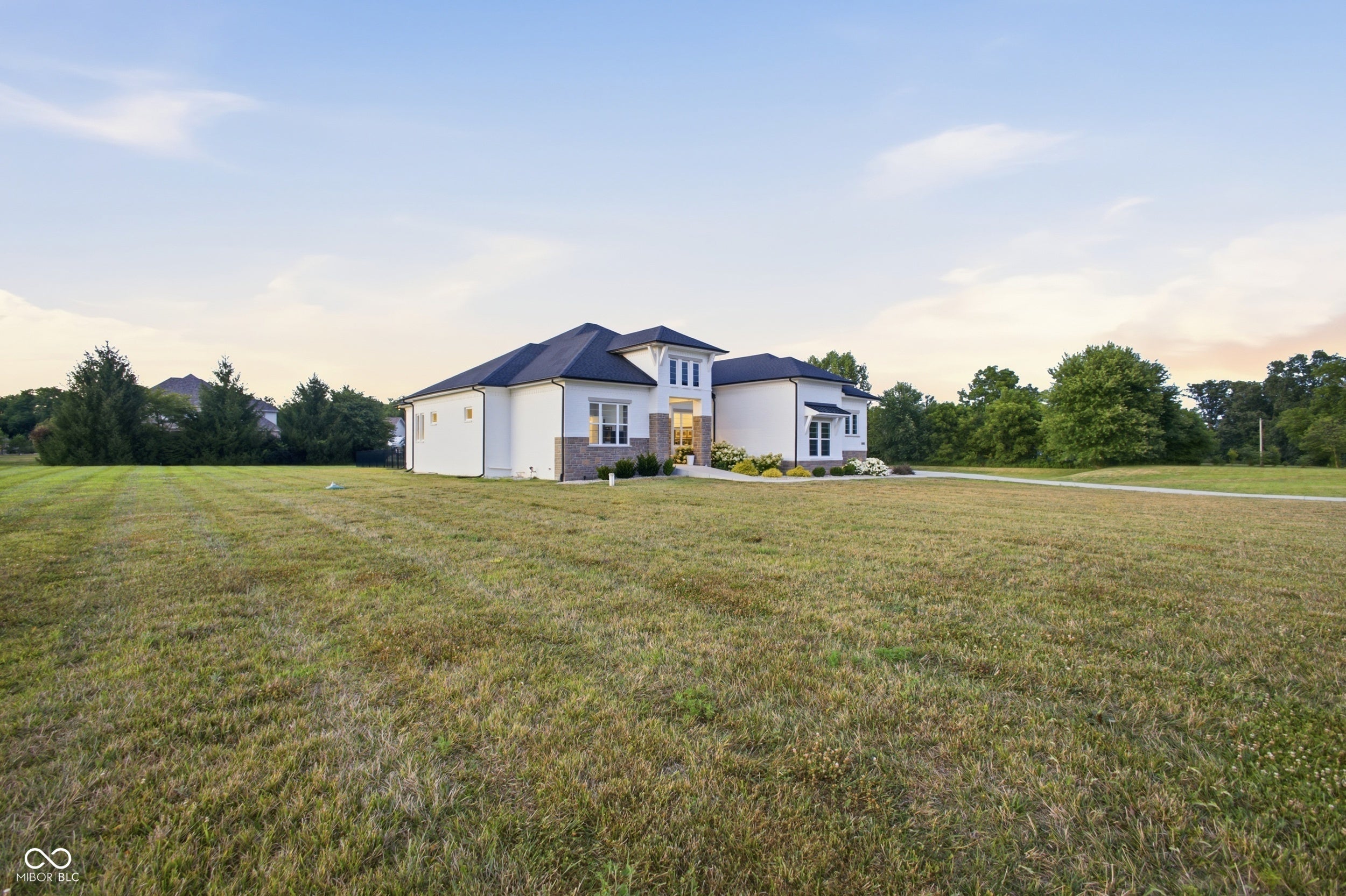 4190 E County Road 100 S