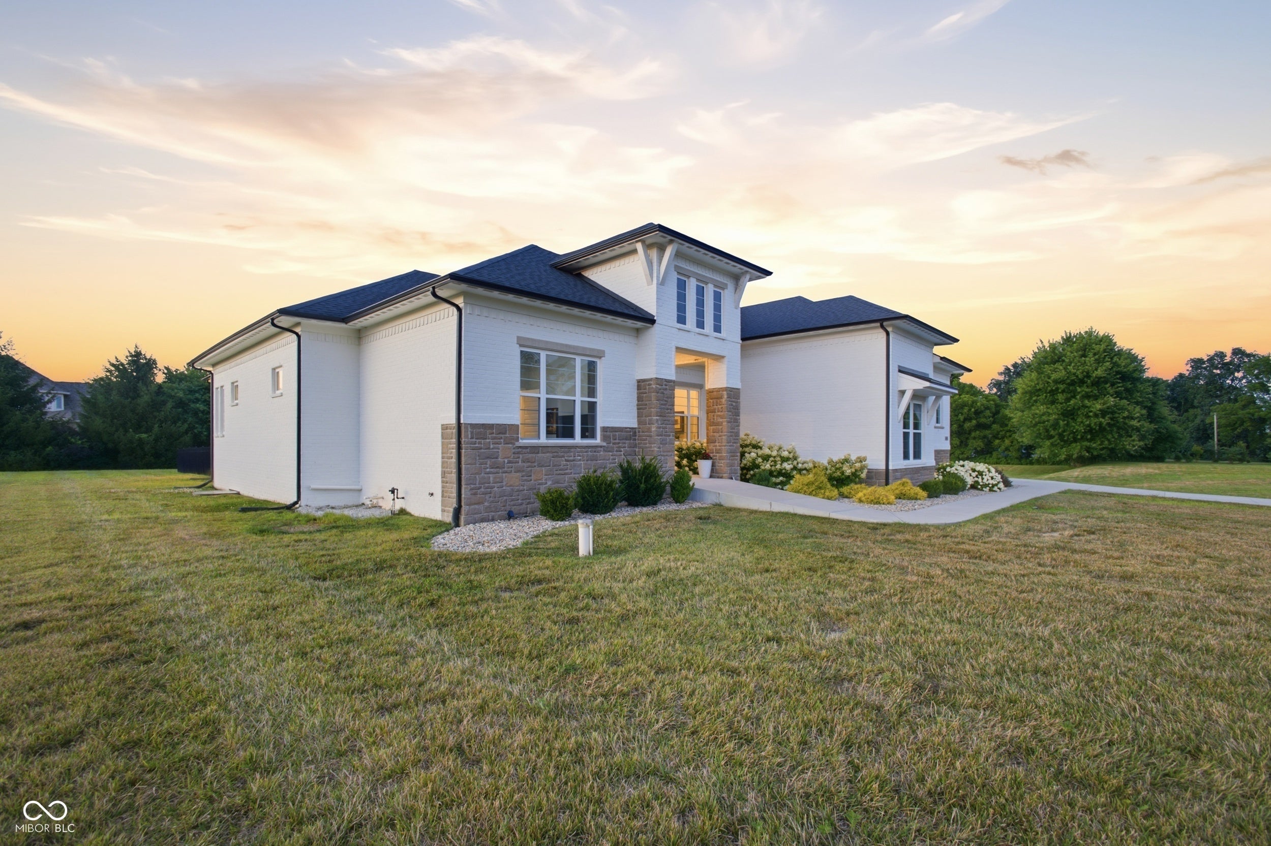 4190 E County Road 100 S