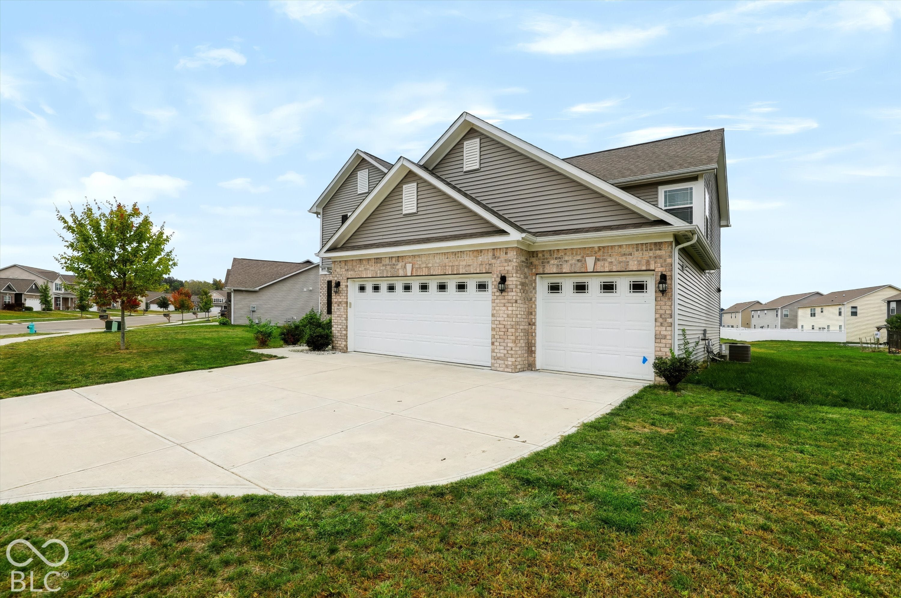 1927 Cobbett Drive