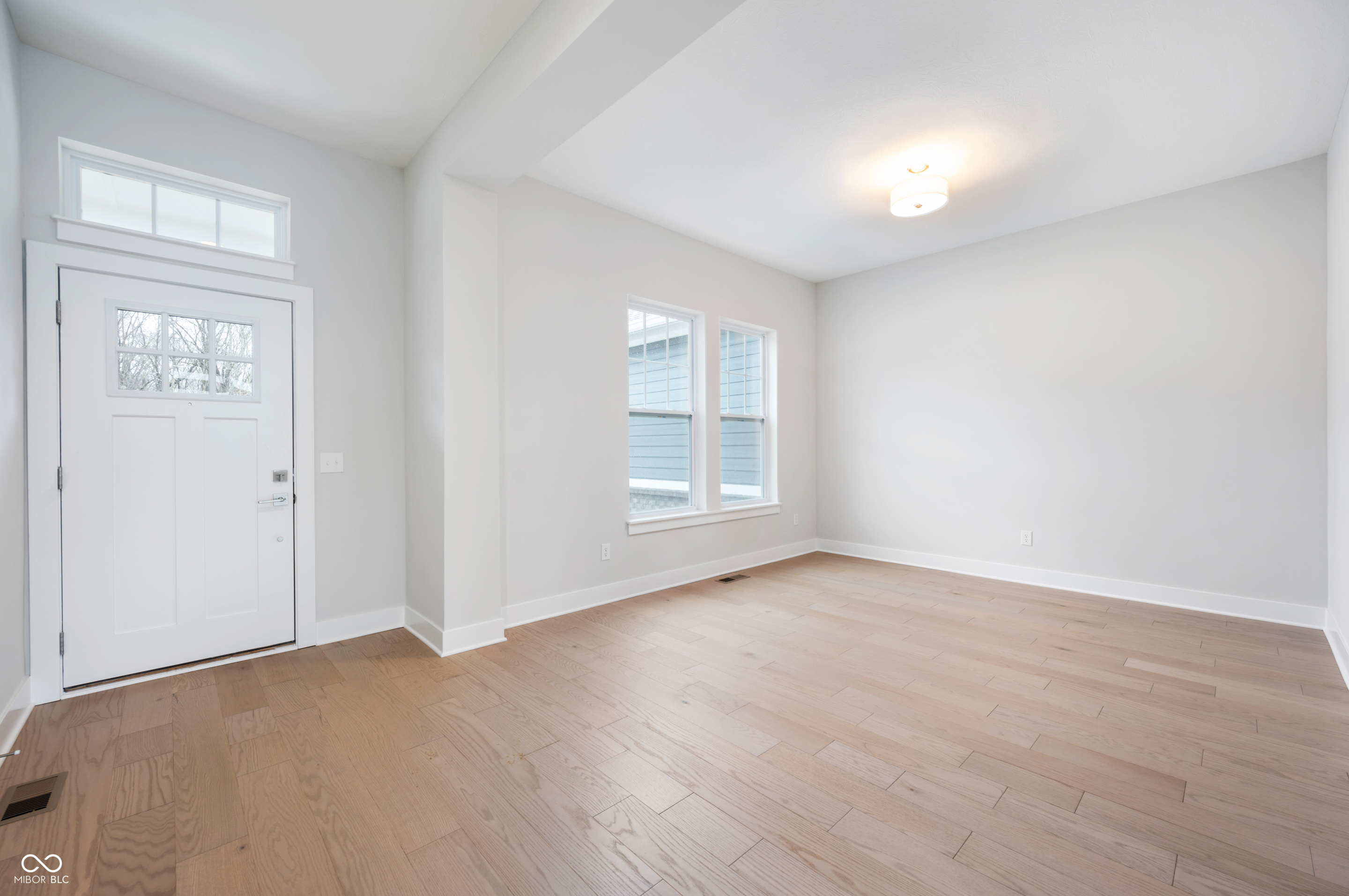 15914 Bellows Avenue