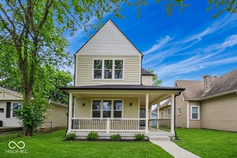 Photo of 2209 Carrollton Avenue, Indianapolis, IN 46205 (MLS # 22092244)