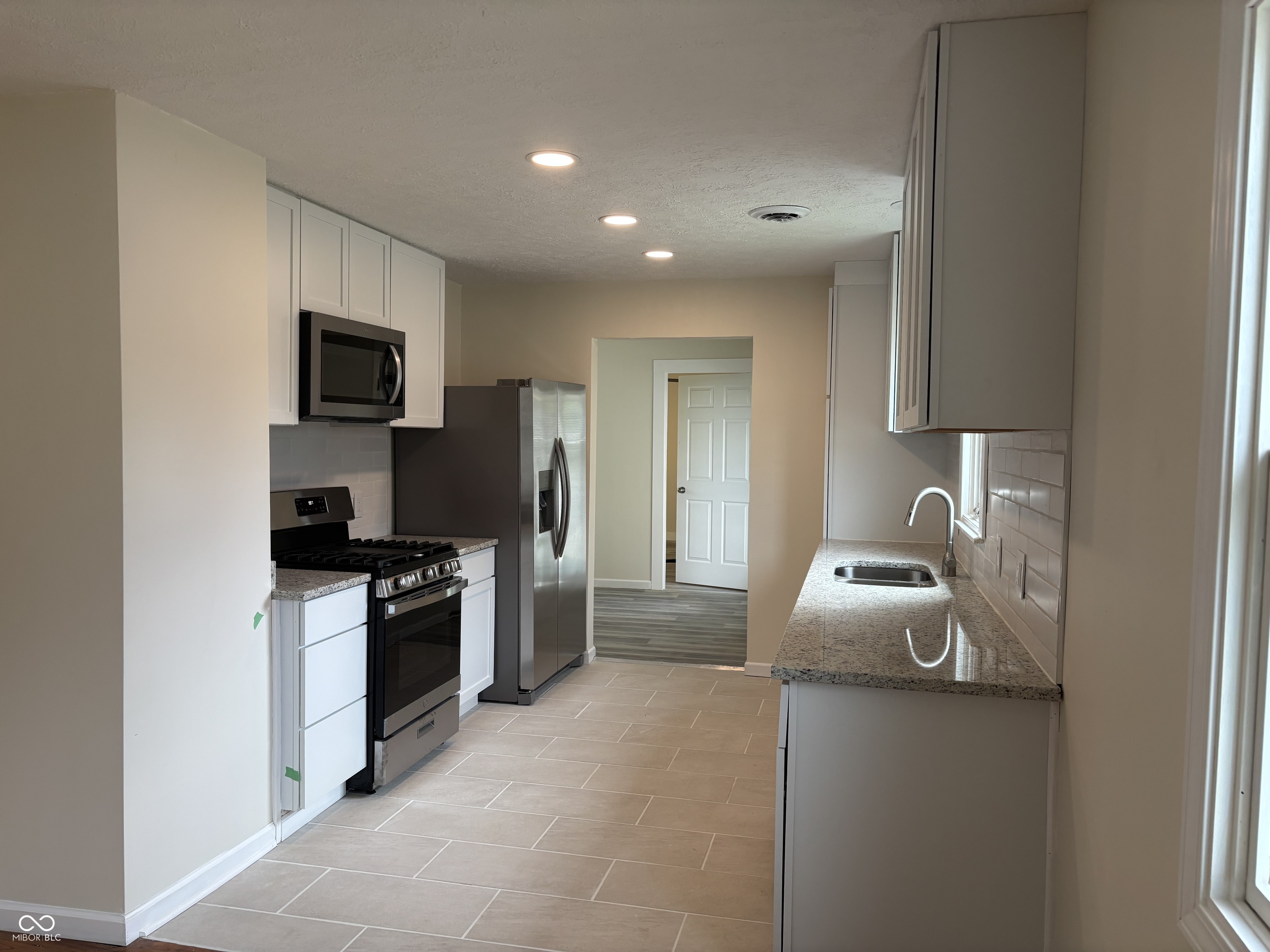 357 N 18th Avenue