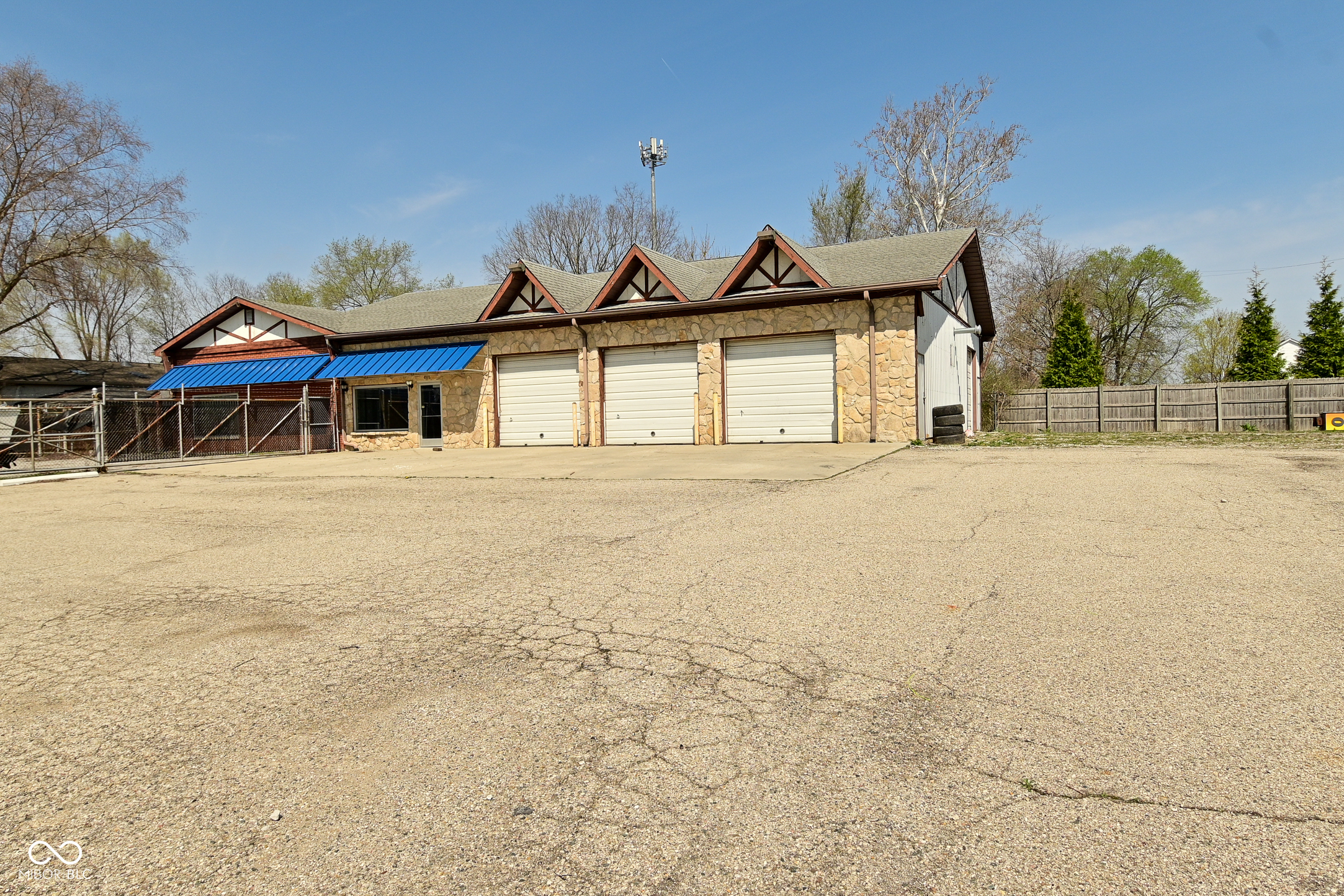 4978 West Smith Valley Road