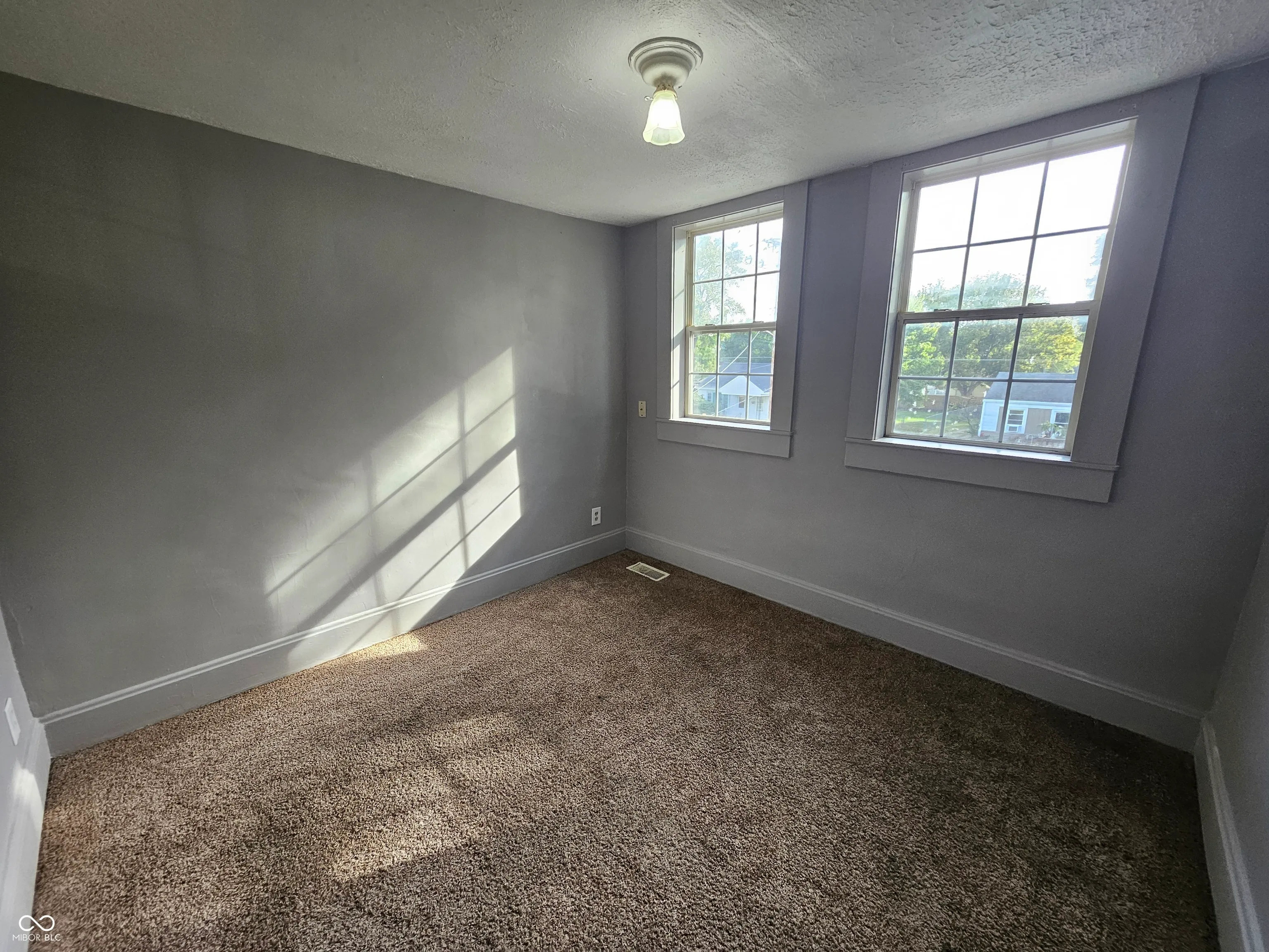 Muncie, Indiana 47302, United States, 2 Bedrooms Bedrooms, ,1 BathroomBathrooms,Residential,Active,205986