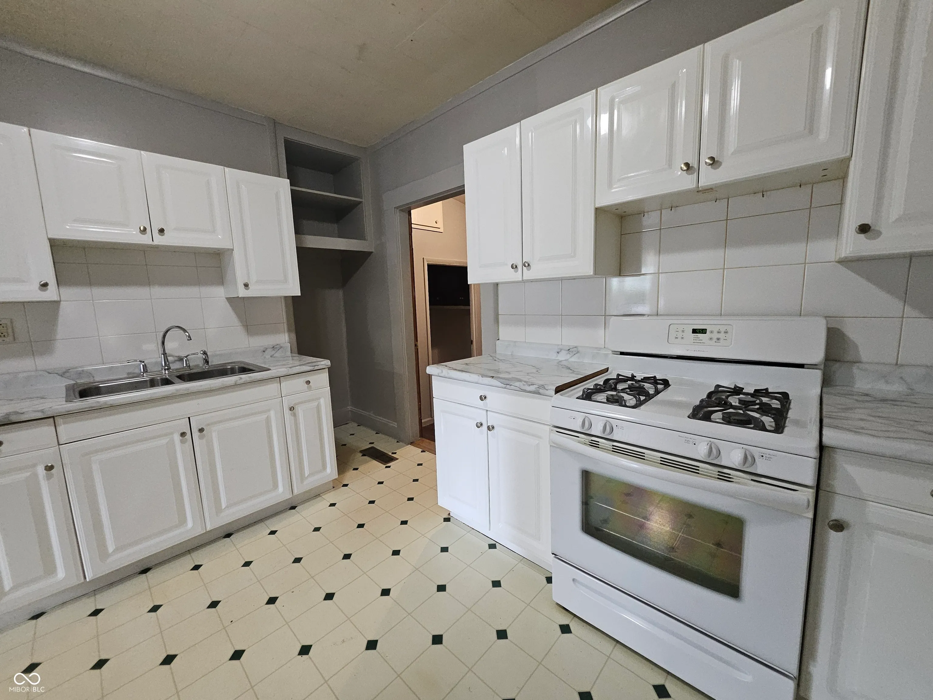 Muncie, Indiana 47302, United States, 2 Bedrooms Bedrooms, ,1 BathroomBathrooms,Residential,Active,205986