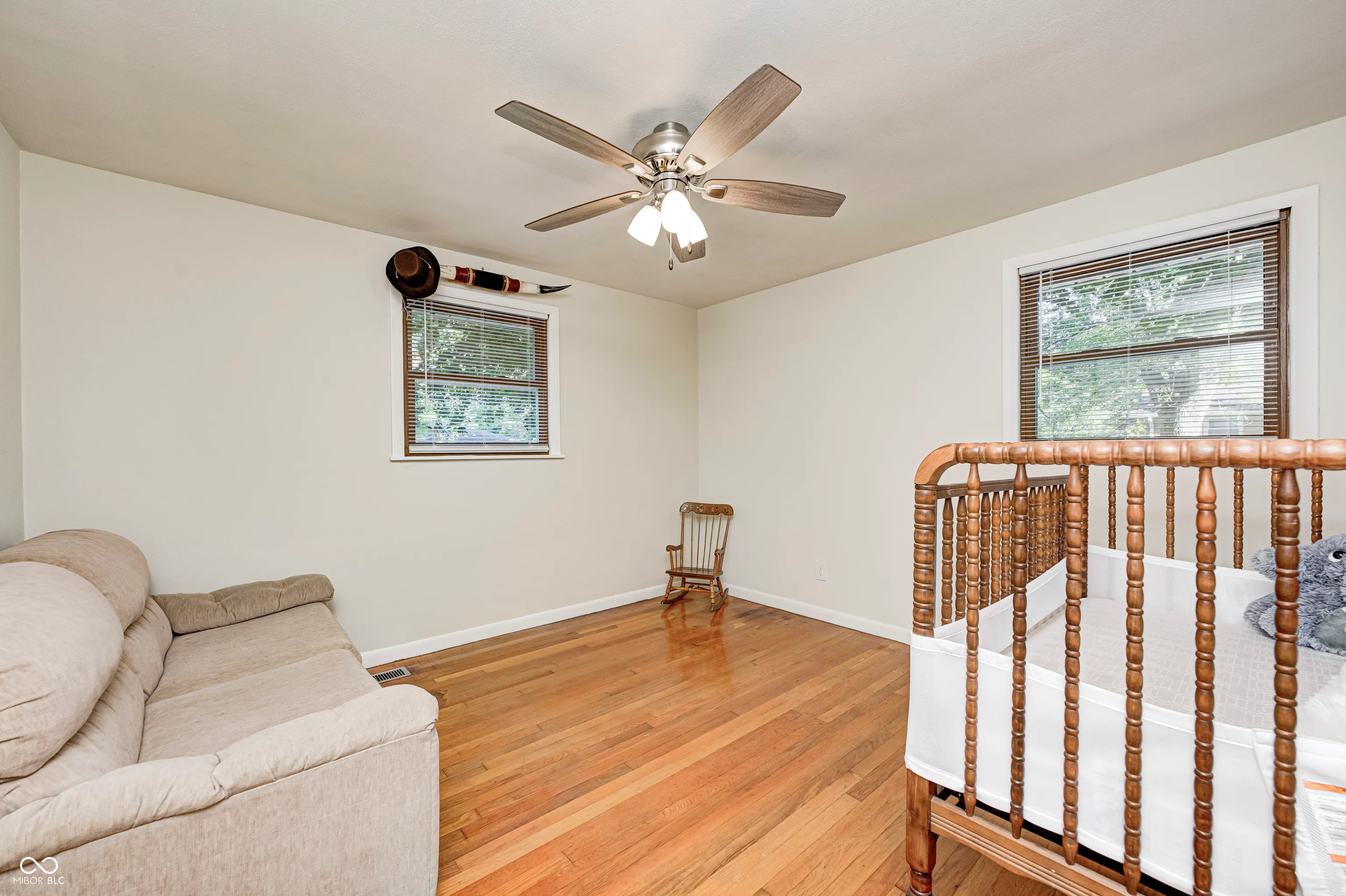 Anderson, Indiana 46013, United States, 3 Bedrooms Bedrooms, ,2 BathroomsBathrooms,Residential,Pending,210766