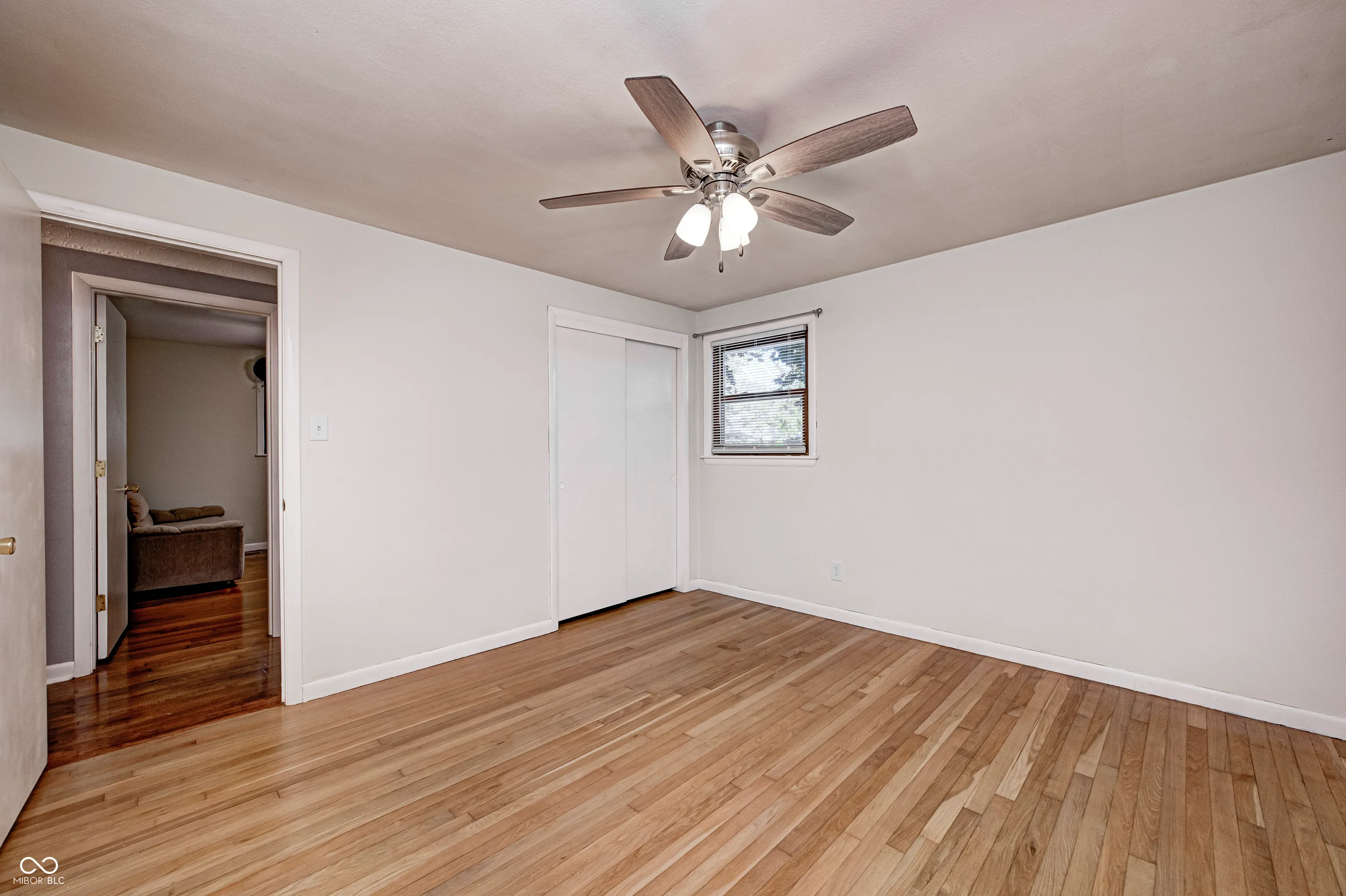 Anderson, Indiana 46013, United States, 3 Bedrooms Bedrooms, ,2 BathroomsBathrooms,Residential,Pending,210766