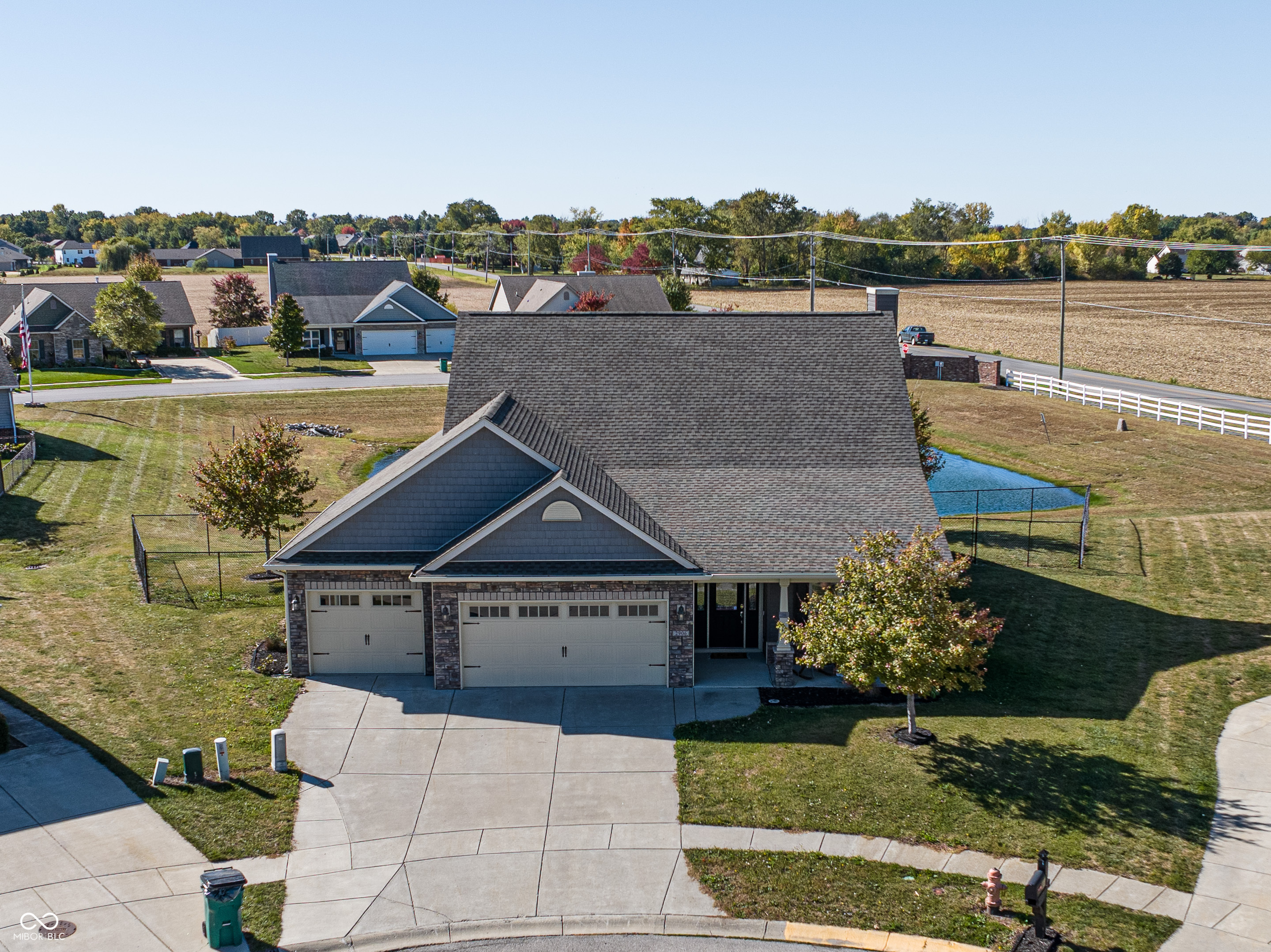 2906 Detford Court