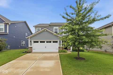Photo of 2831 Bannerbrook Drive, Westfield, IN 46074 (MLS # 22112125)