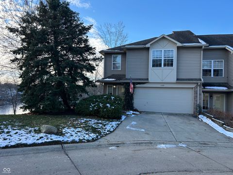 Photo of 11239 Fonthill Drive, Indianapolis, IN 46236 (MLS # 22075670)